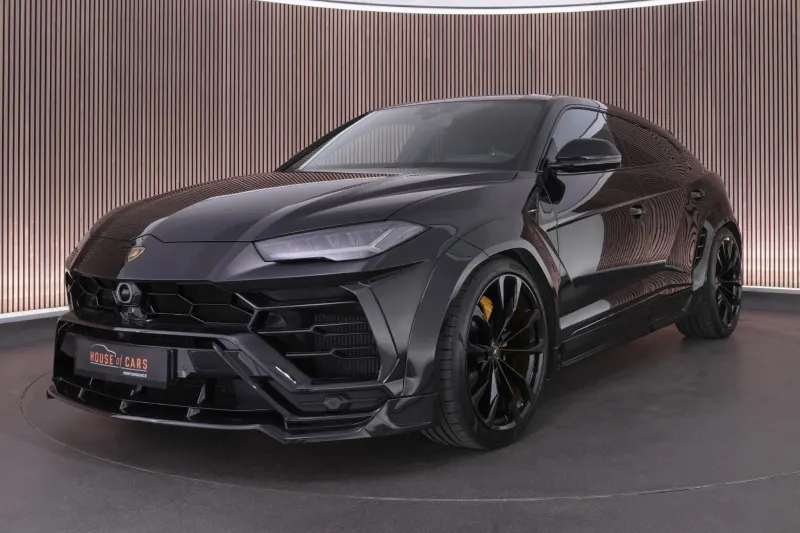 Lamborghini Urus (2021)