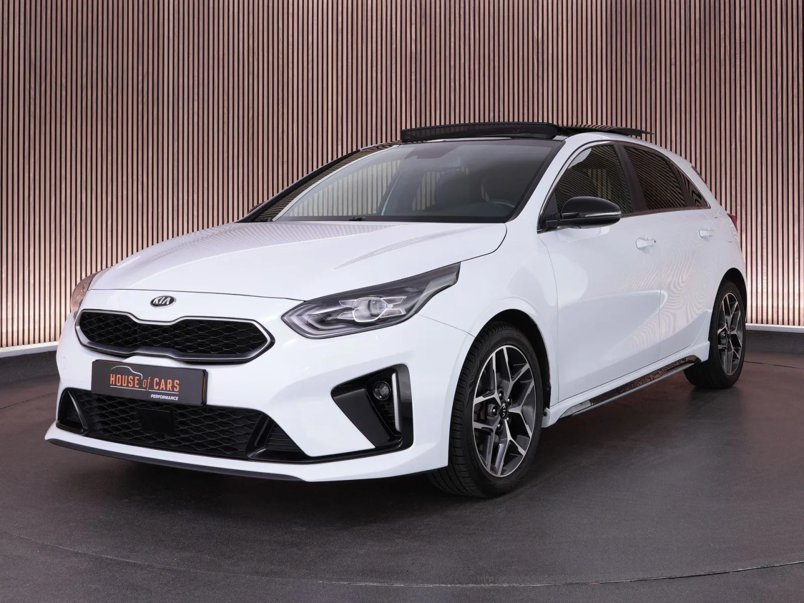 Kia Ceed (2020) — foto 1