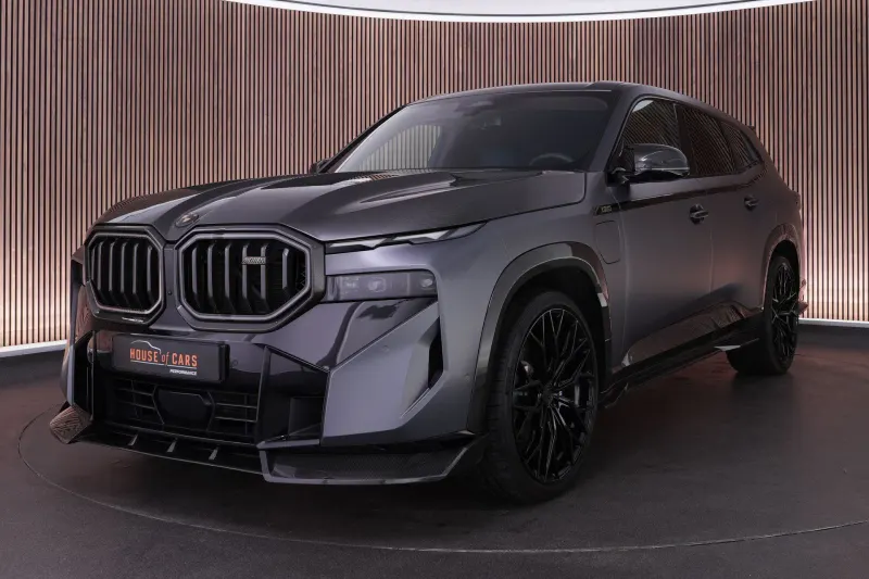 BMW XM (2024)