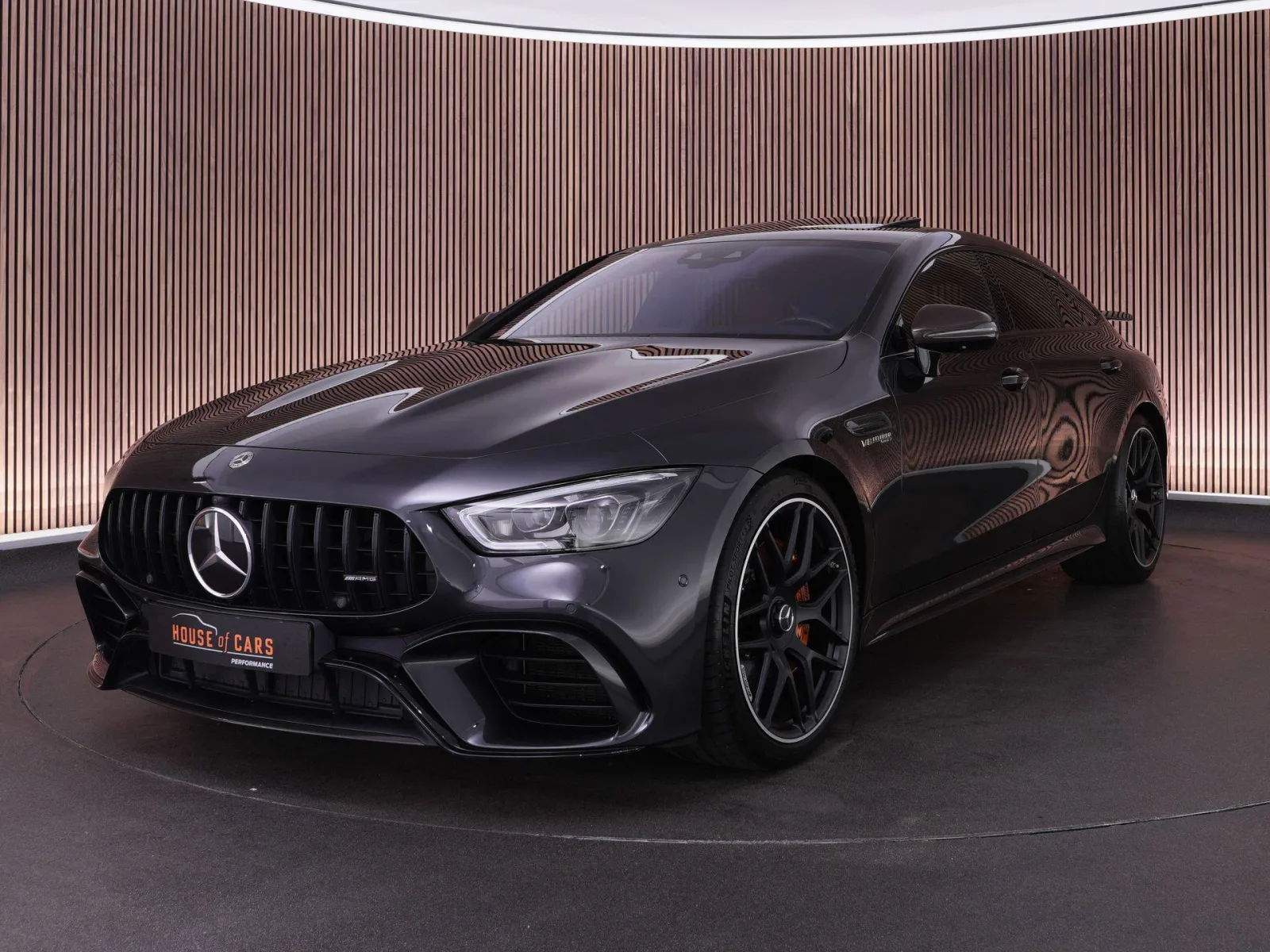 Mercedes-Benz AMG GT (2019) — foto 1