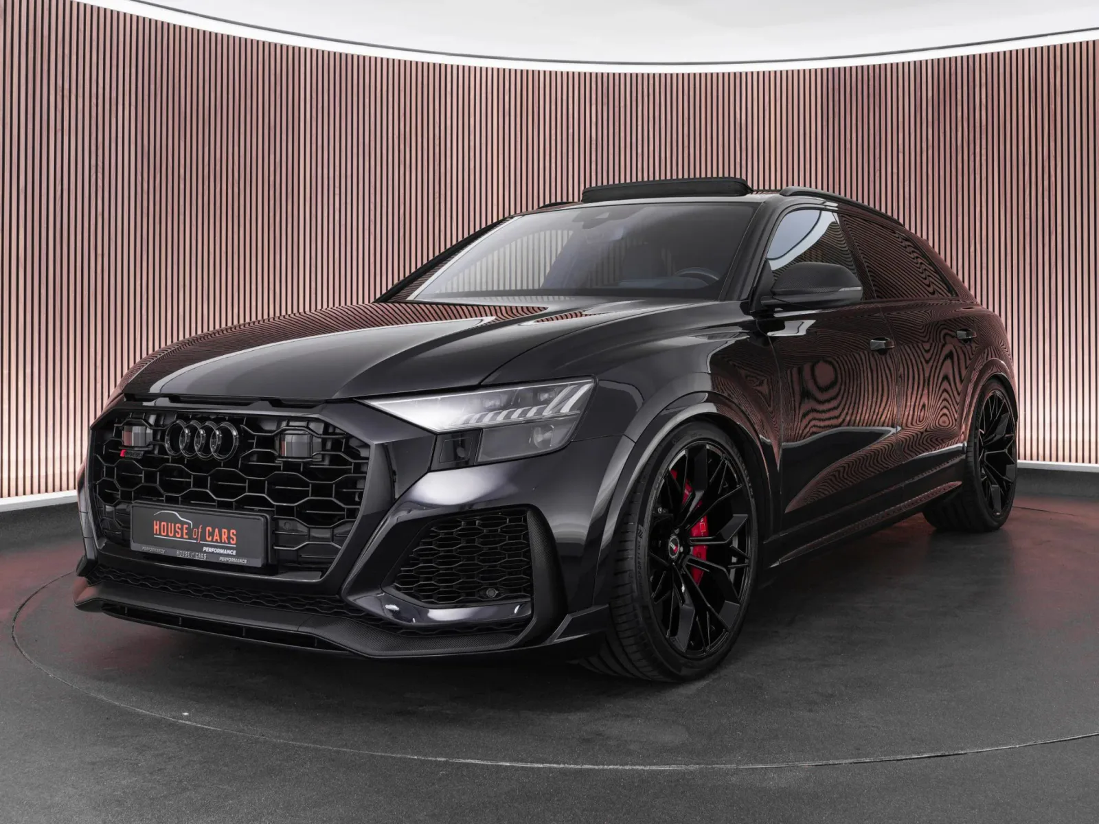 Audi RSQ8 (2022) — foto 1