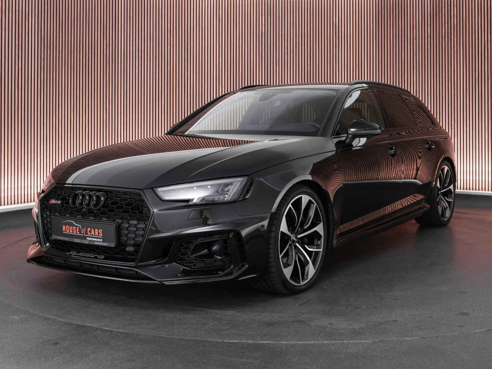 Audi RS4 (2019) — foto 1
