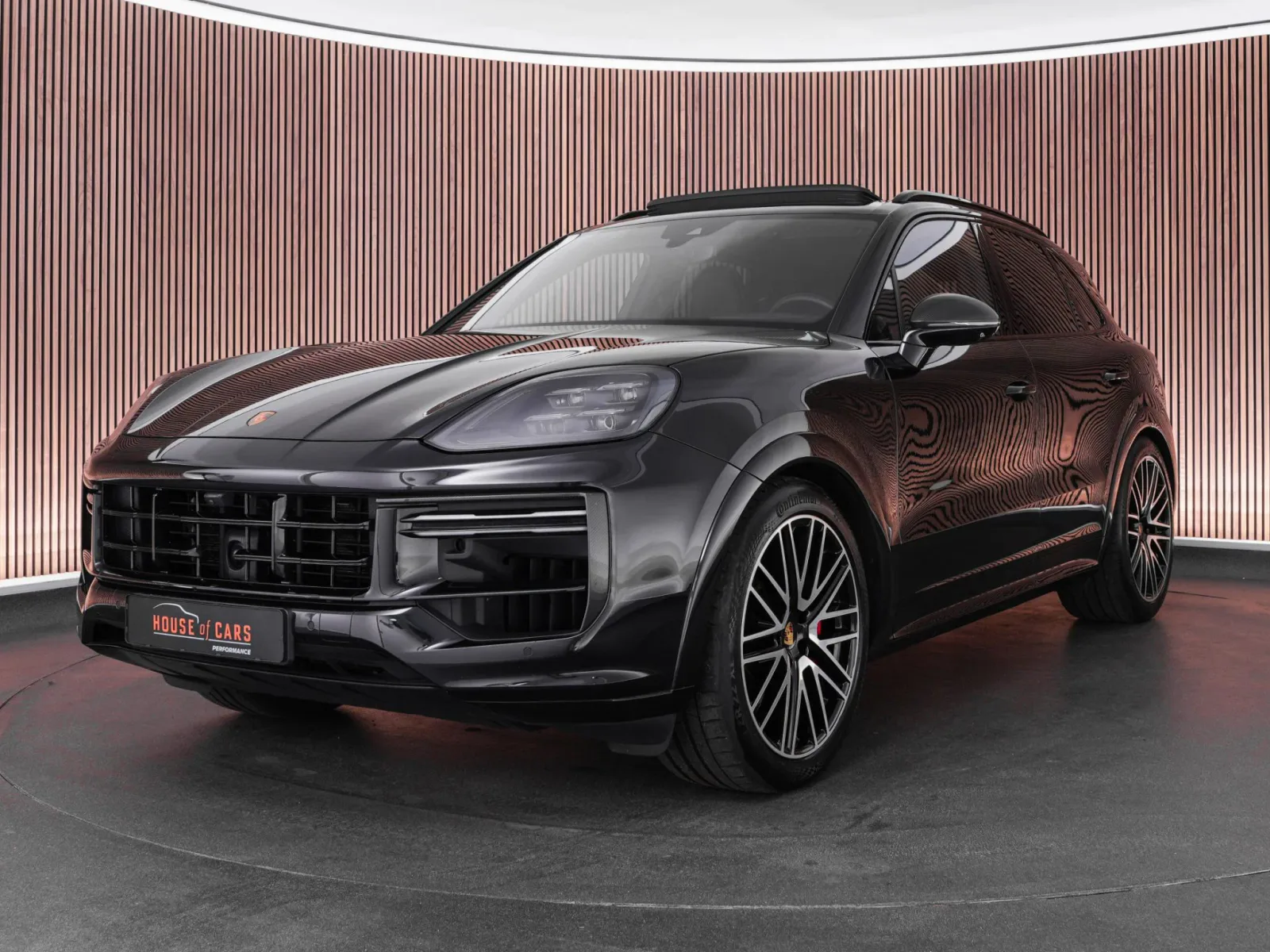 Porsche Cayenne (2024) — foto 1