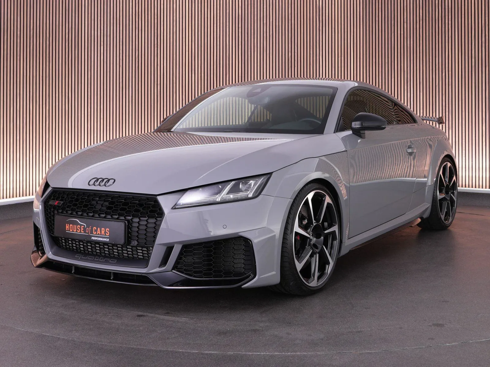 Audi TT (2022) — foto 1