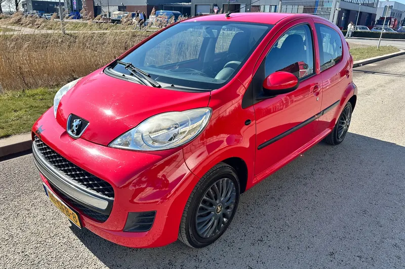 Peugeot 107 (2011)