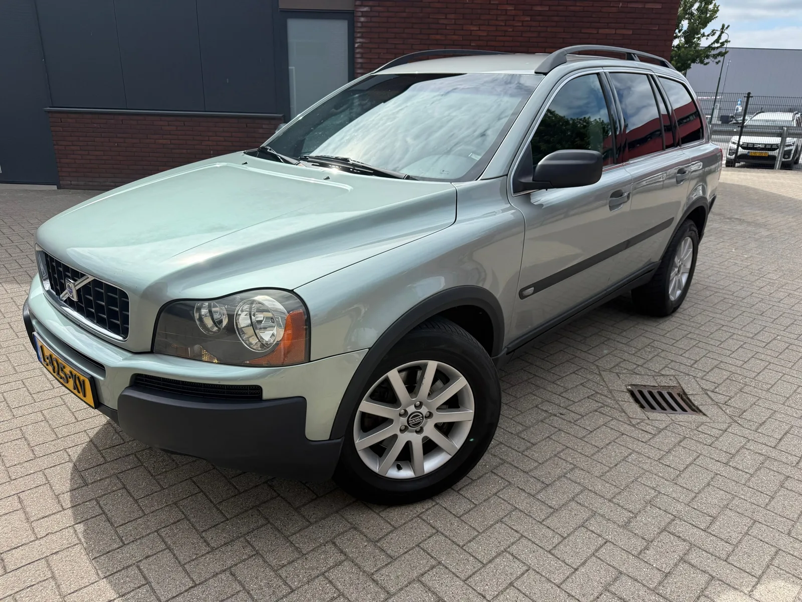 Volvo XC90 (2003) — foto 1