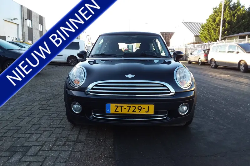 MINI One (2007)