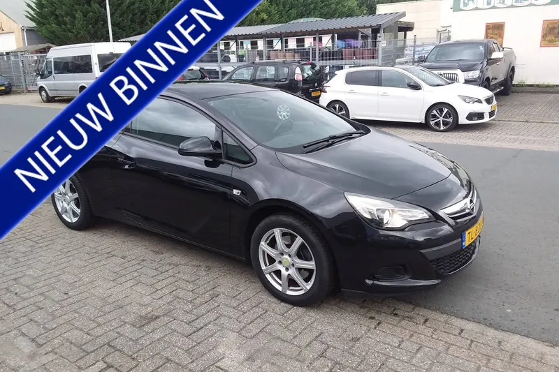 Opel Astra (2013)