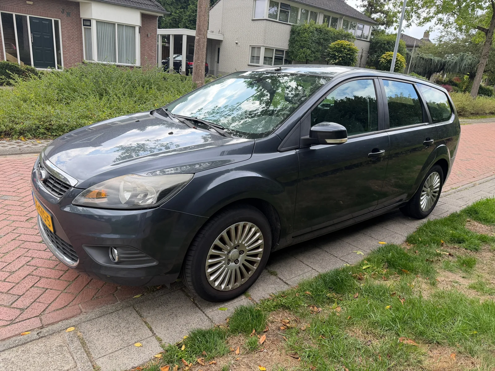 Ford Focus (2008) — foto 1
