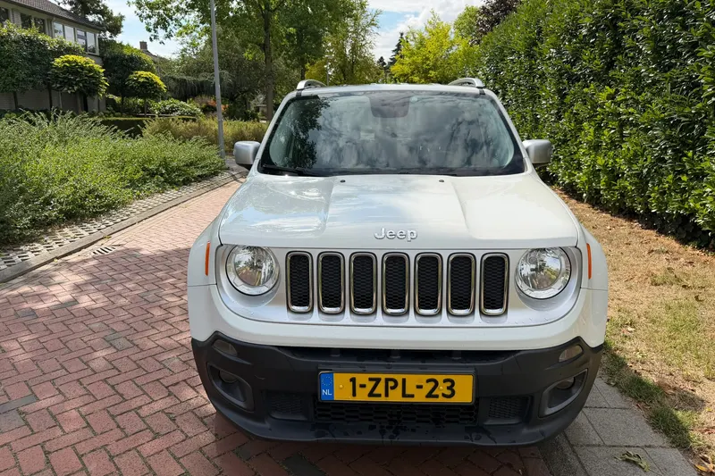 Jeep Renegade (2015)