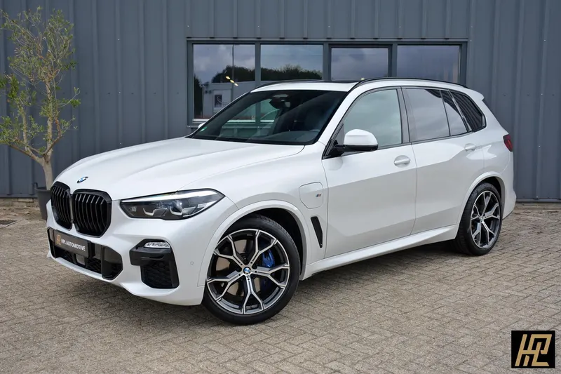BMW X5 (2021)