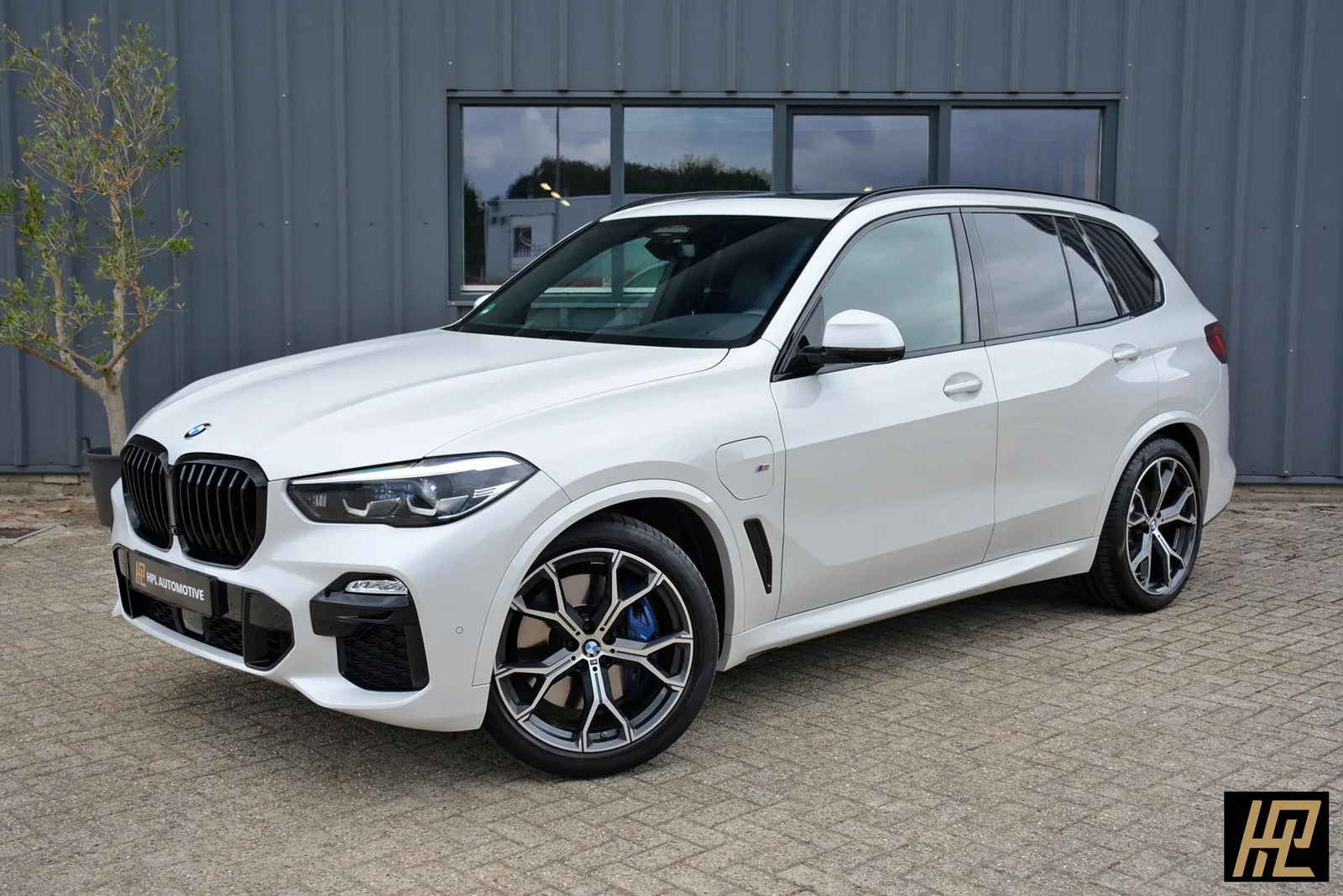 BMW X5 (2021) — foto 1