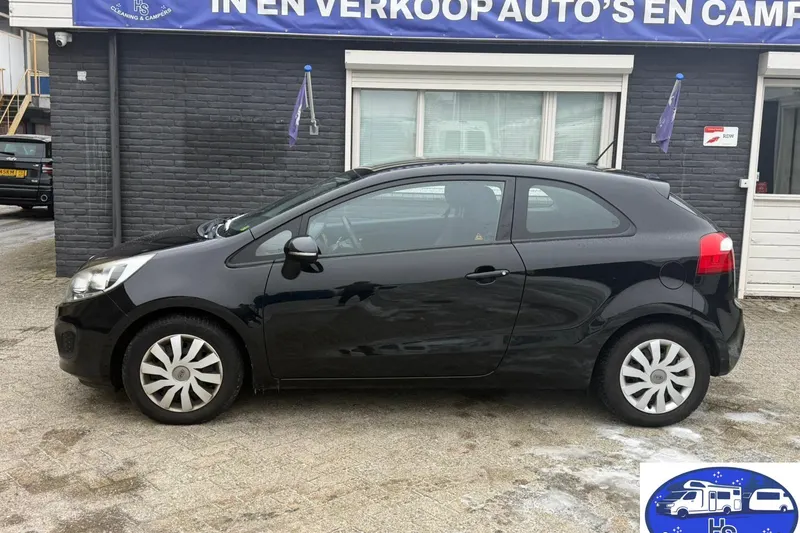 Kia Rio (2013)