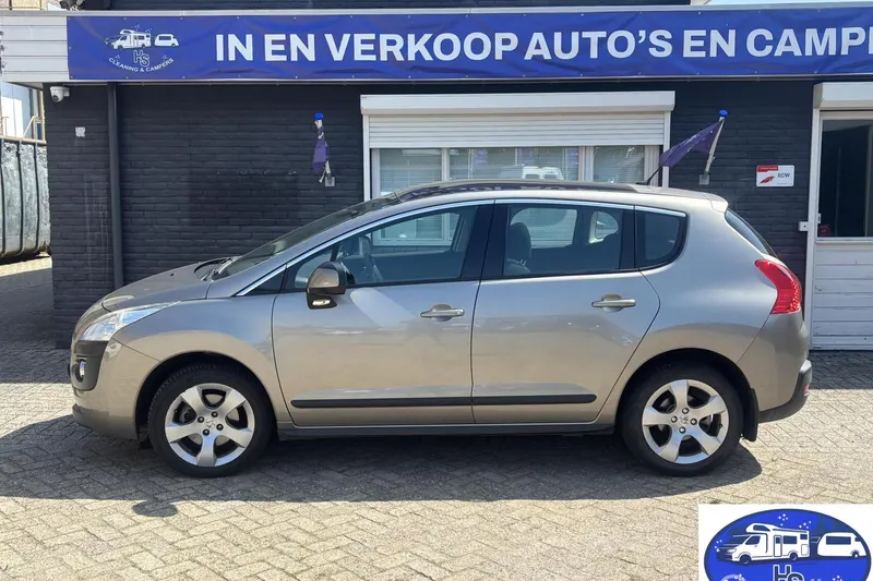 Peugeot 3008 (2012)