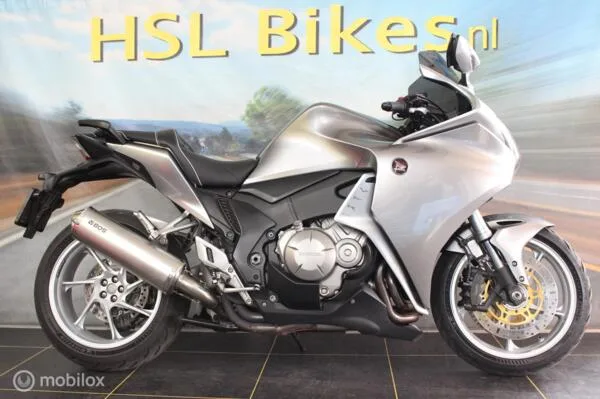 Honda VFR (2011) — foto 1