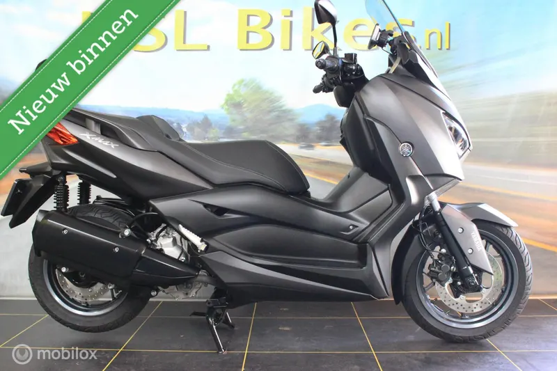 Yamaha X-MAX 300 (2022)