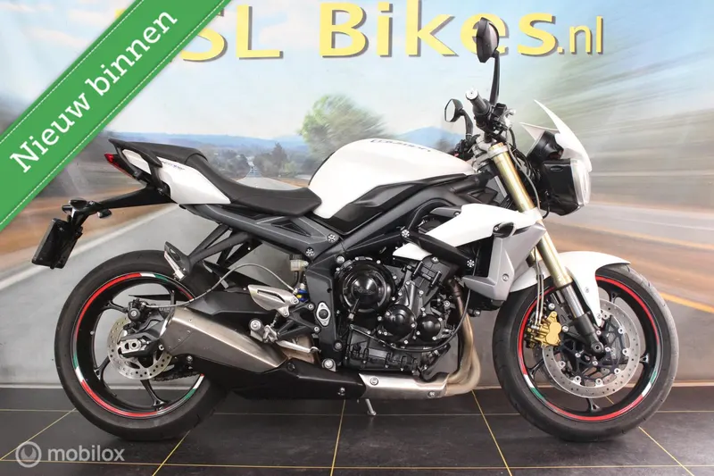 Triumph Street Triple (2013)