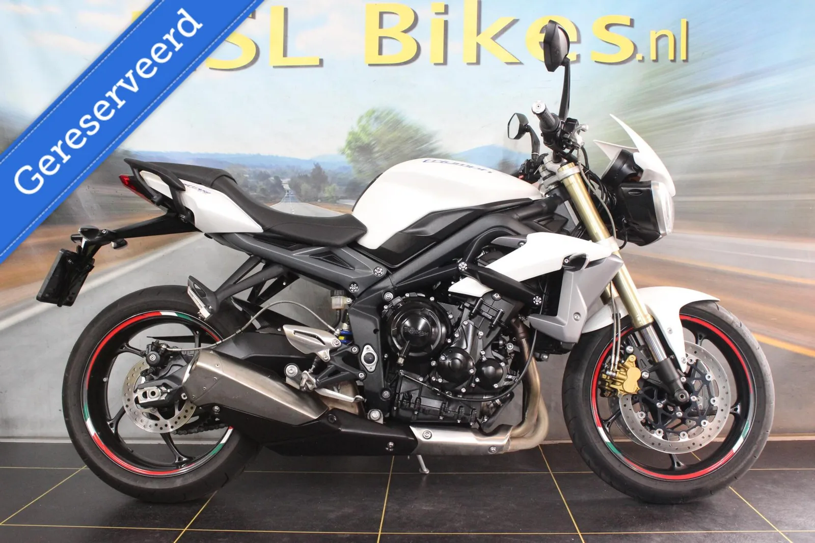 Triumph Street Triple (2013) — foto 1