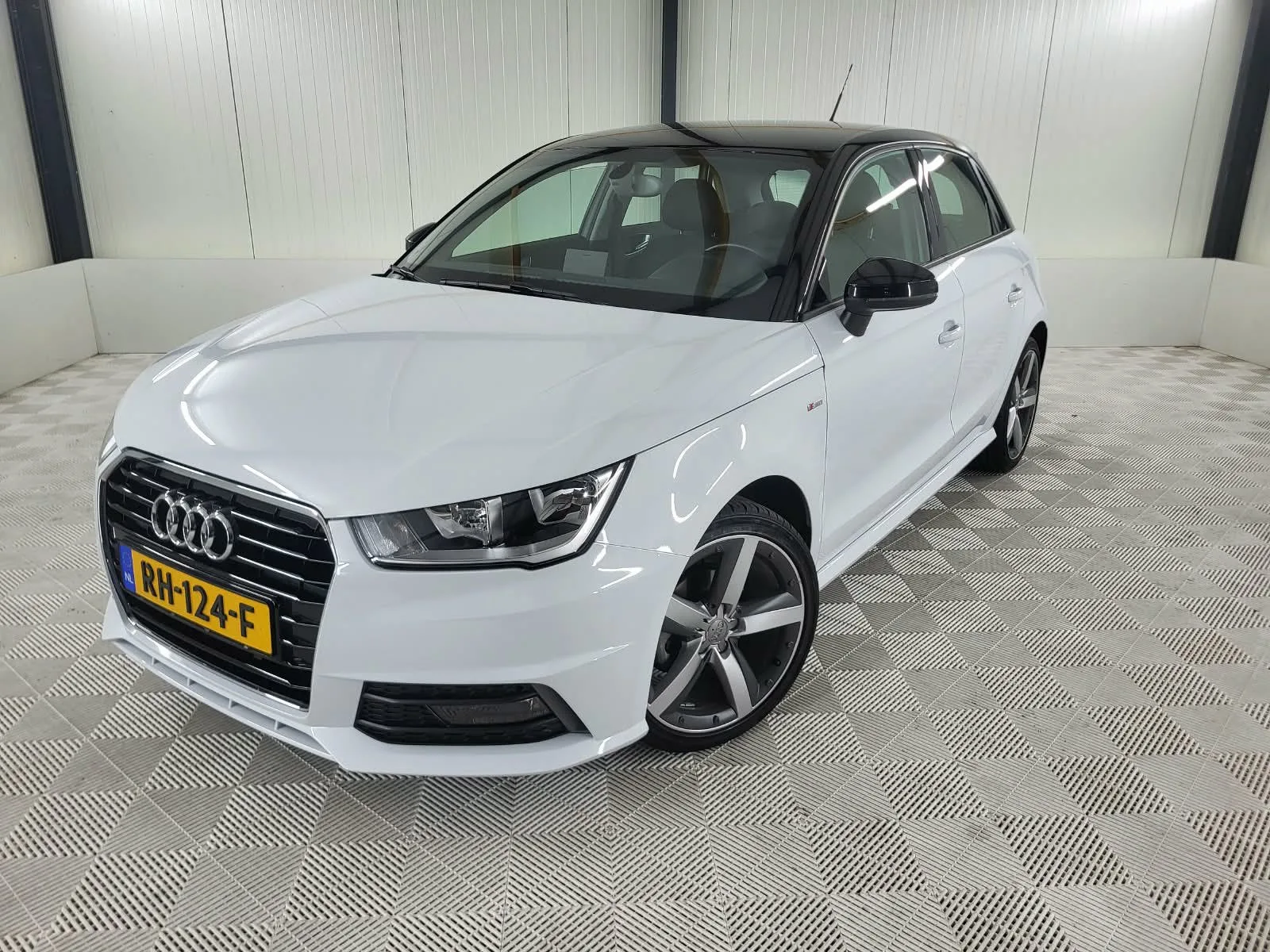 Audi A1 (2017) — foto 1
