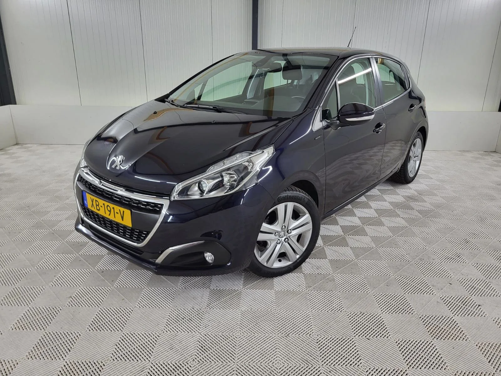 Peugeot 208 (2018) — foto 1