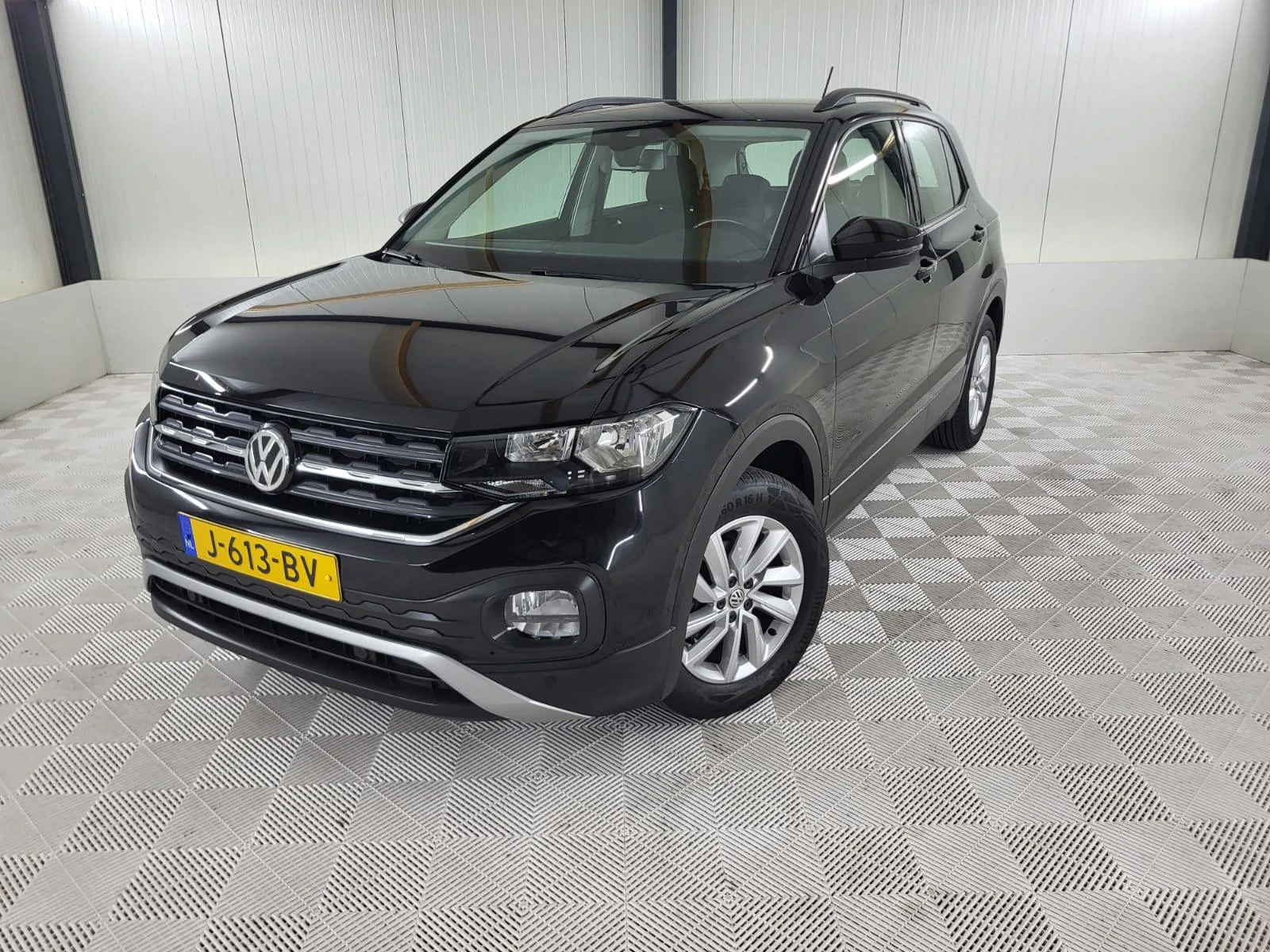 Volkswagen T-Cross (2020) — foto 1