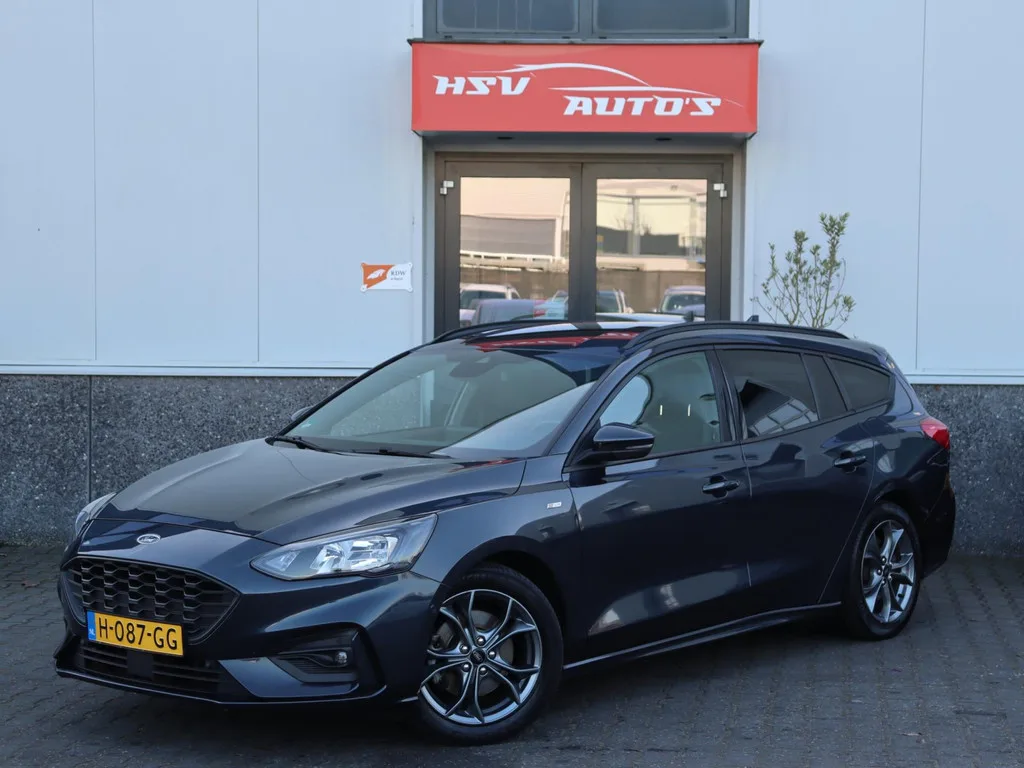 Ford Focus (2020) — foto 1
