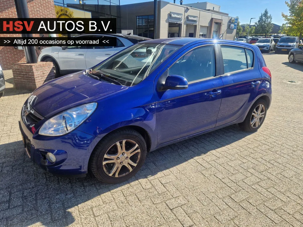 Hyundai i20 (2011) — foto 1