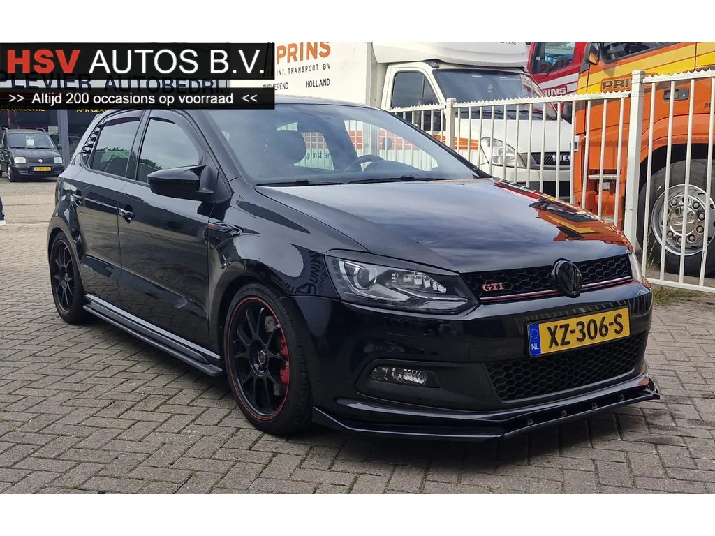 Volkswagen Polo (2013) — foto 1
