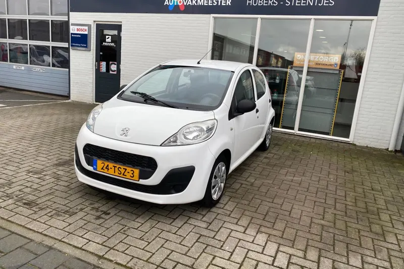 Peugeot 107 (2012)