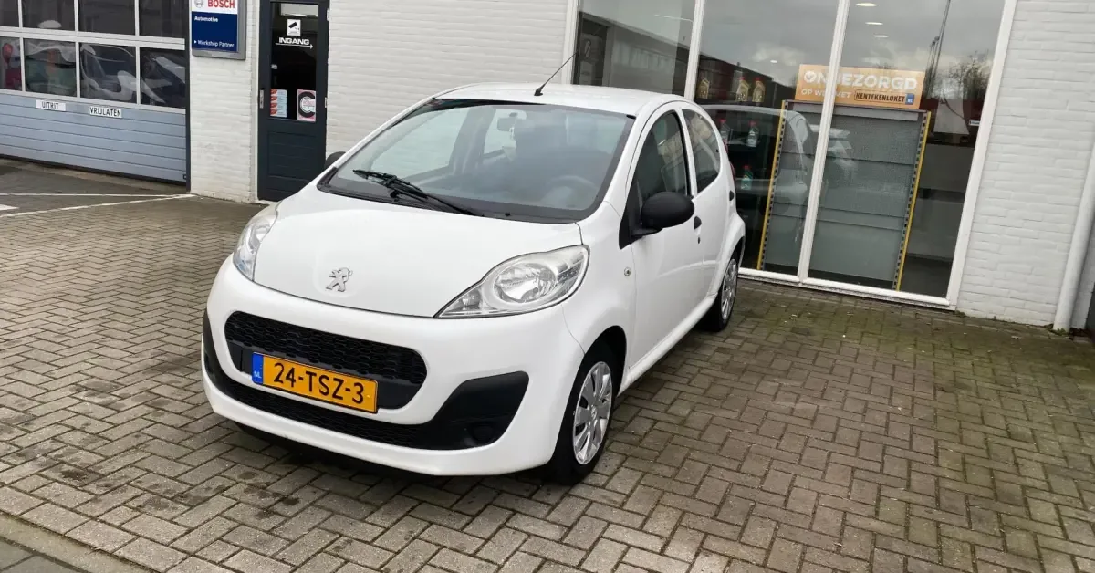 Peugeot 107 (2012) — foto 1