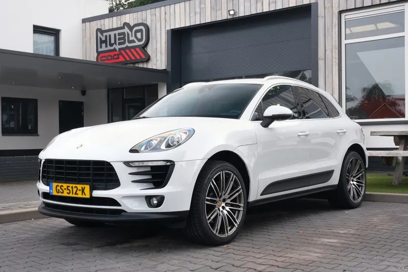 Porsche Macan (2015)