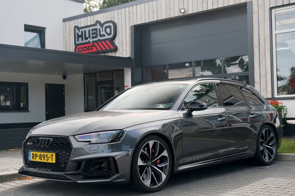 Audi RS4 (2019) — foto 1
