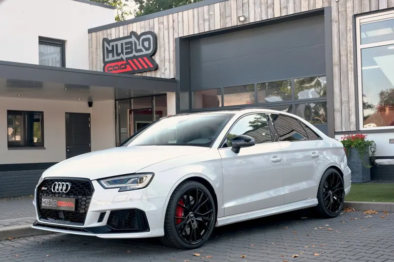 Audi RS3 (2018)