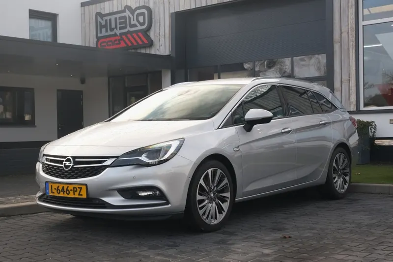 Opel Astra (2016)