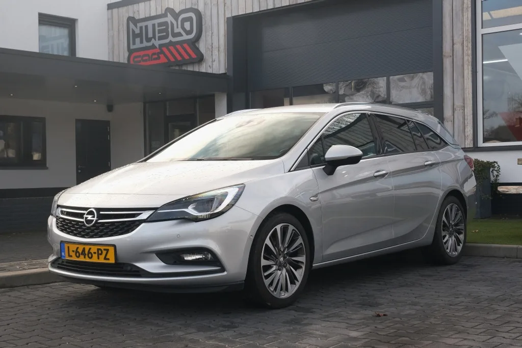 Opel Astra (2016) — foto 1