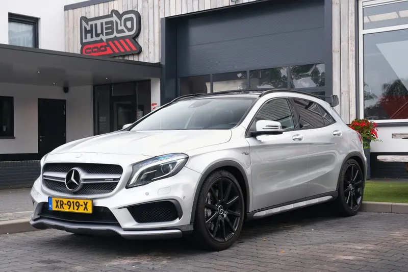 Mercedes-Benz GLA (2015)
