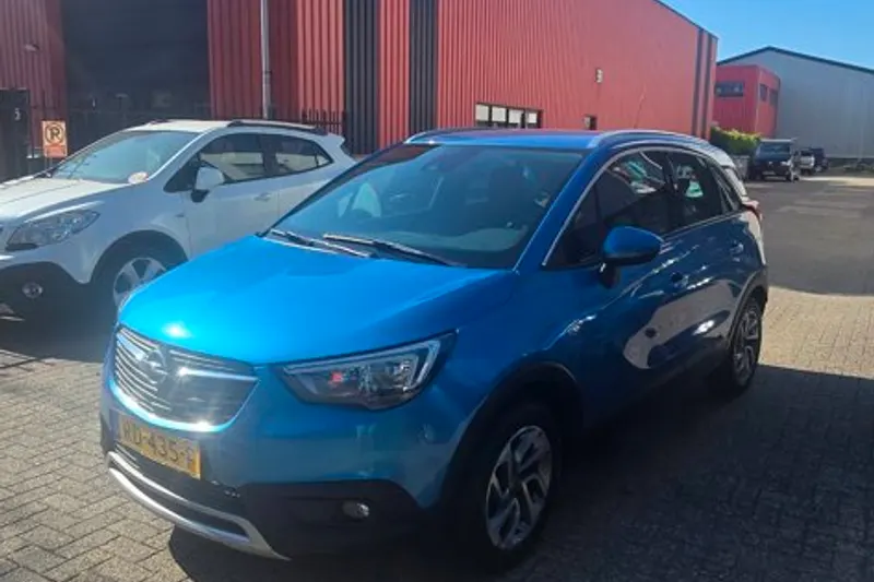 Opel Crossland X (2017)