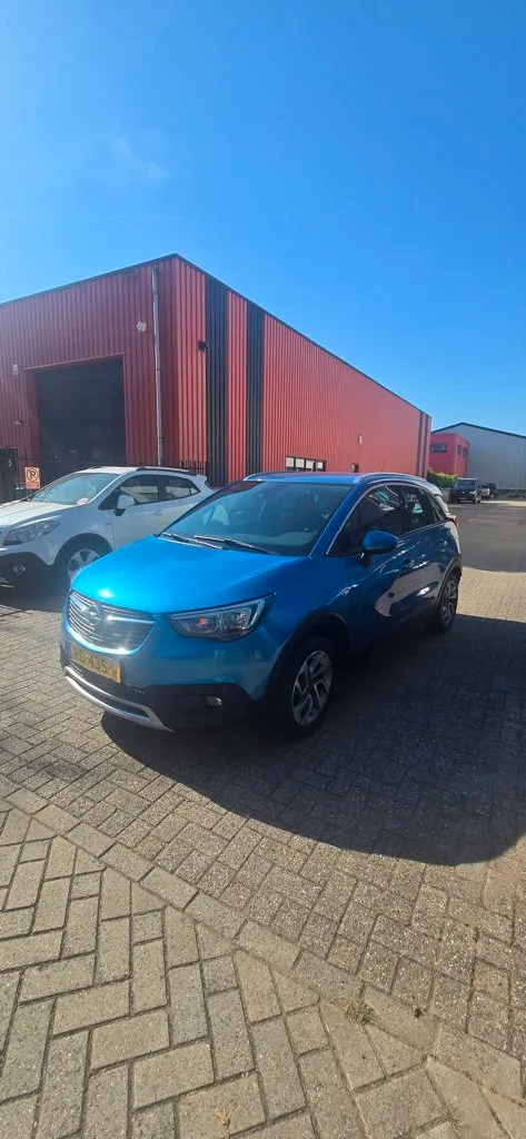 Opel Crossland X (2017) — foto 1