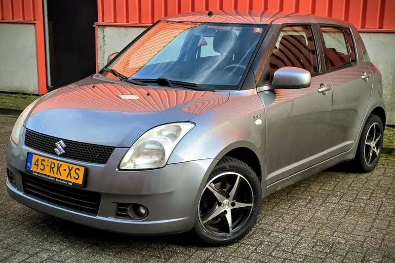 Suzuki Swift (2005)