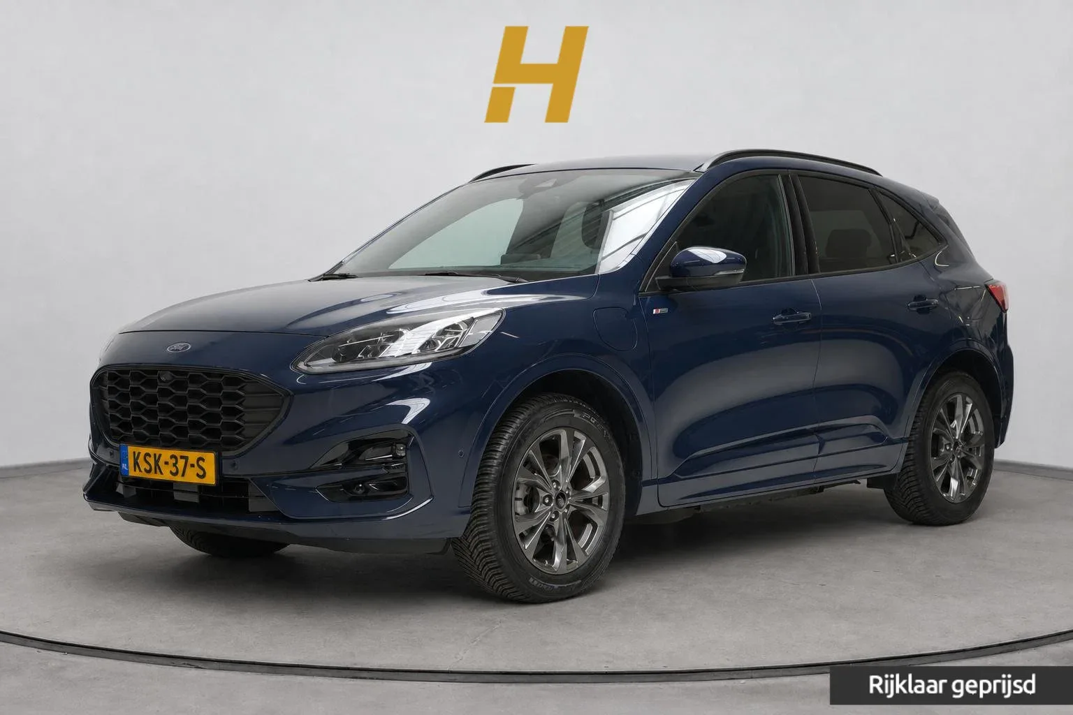 Ford Kuga (2022) — foto 1