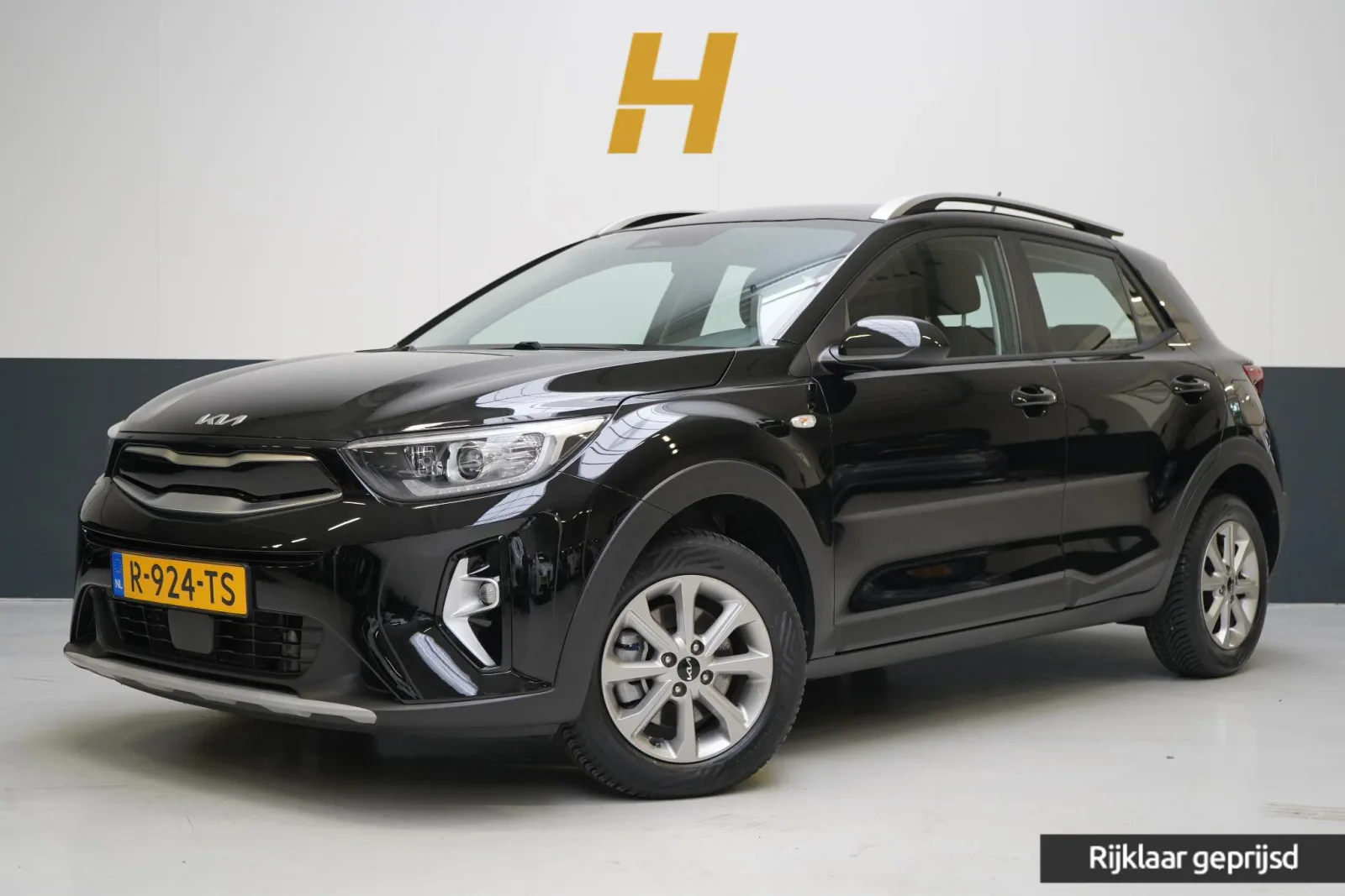 Kia Stonic (2022) — foto 1