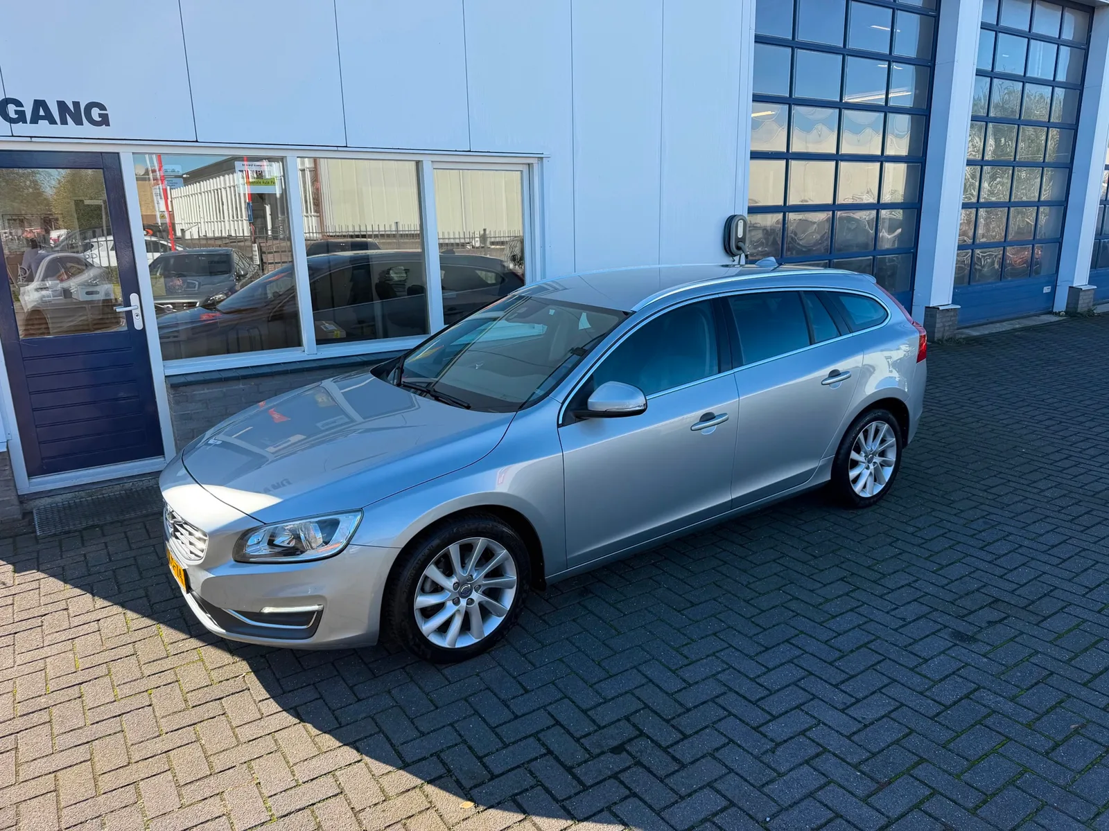 Volvo V60 (2014) — foto 1