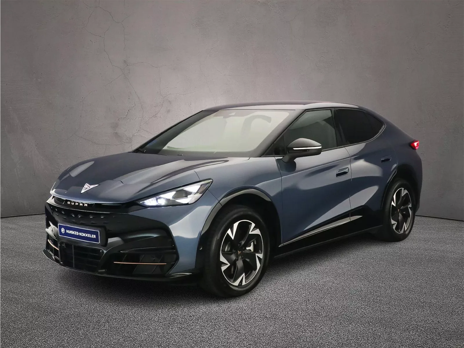 CUPRA Tavascan (2025) — foto 1