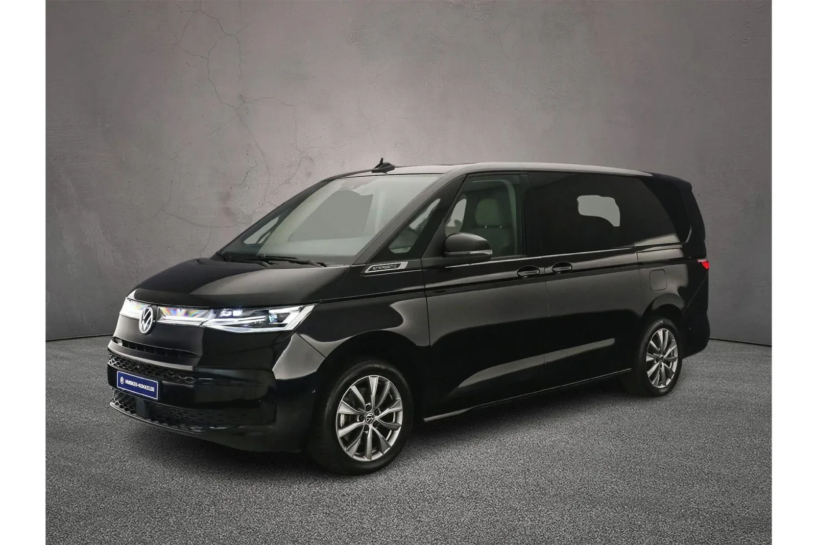 Volkswagen Multivan (2023) — foto 1