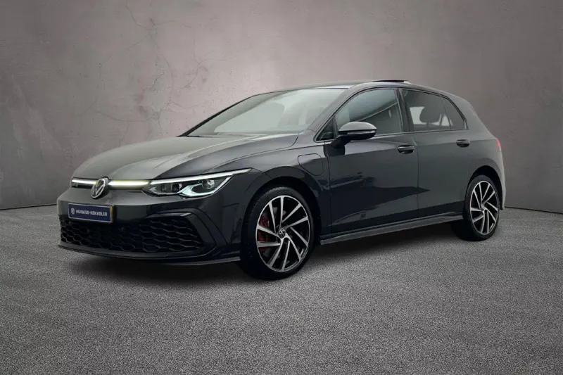 Volkswagen Golf (2022)