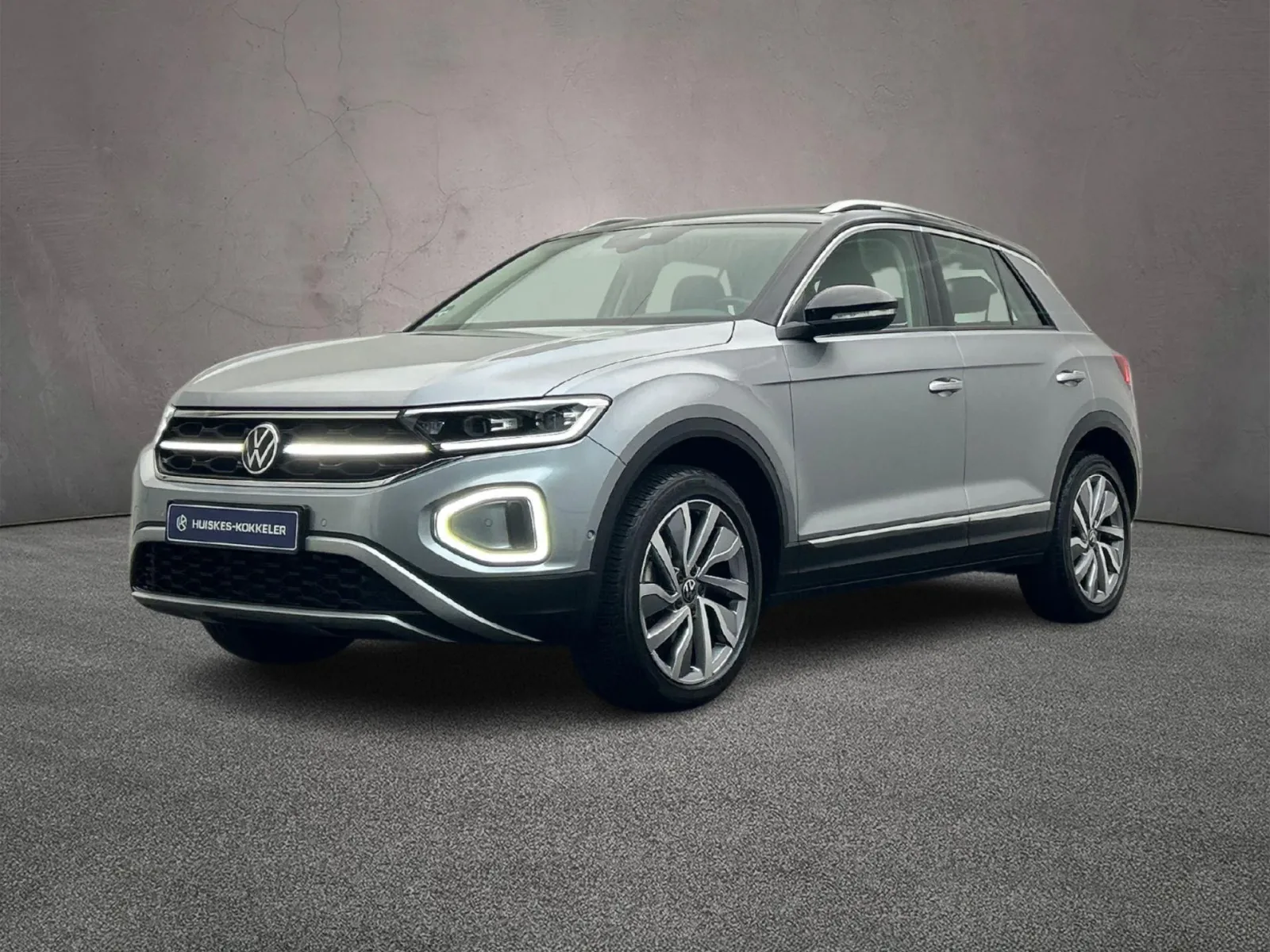 Volkswagen T-Roc (2022) — foto 1