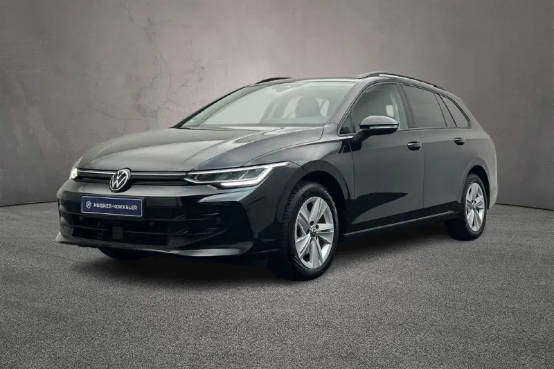 Volkswagen Golf (2024)