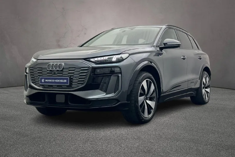 Audi Q6 e-tron (2025)