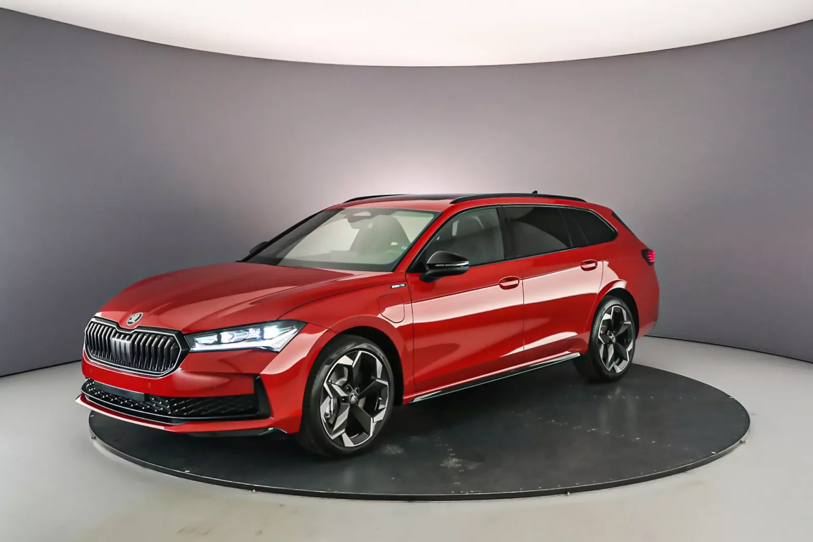 Škoda Superb (2026) — foto 1