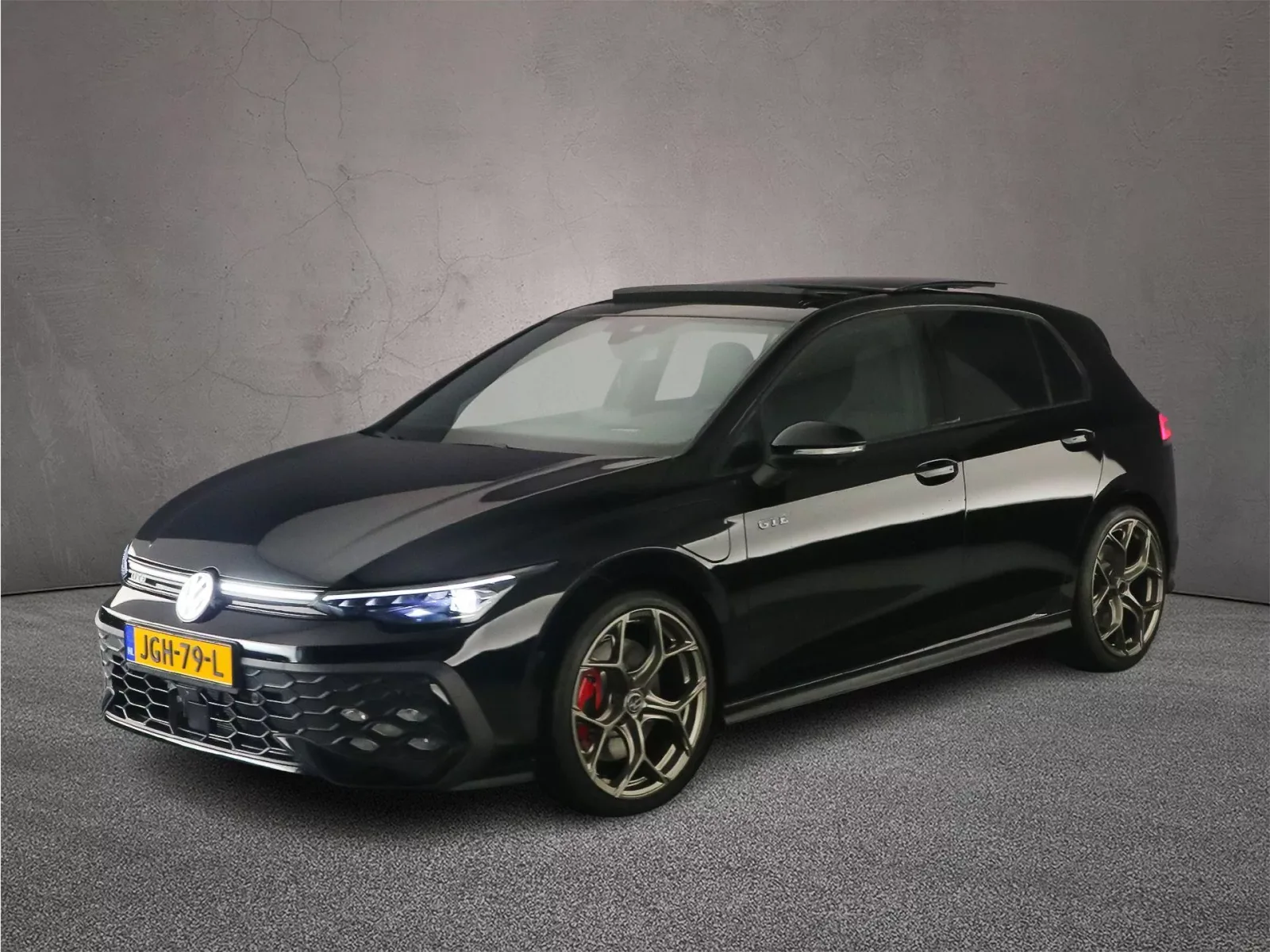 Volkswagen Golf (2025) — foto 1